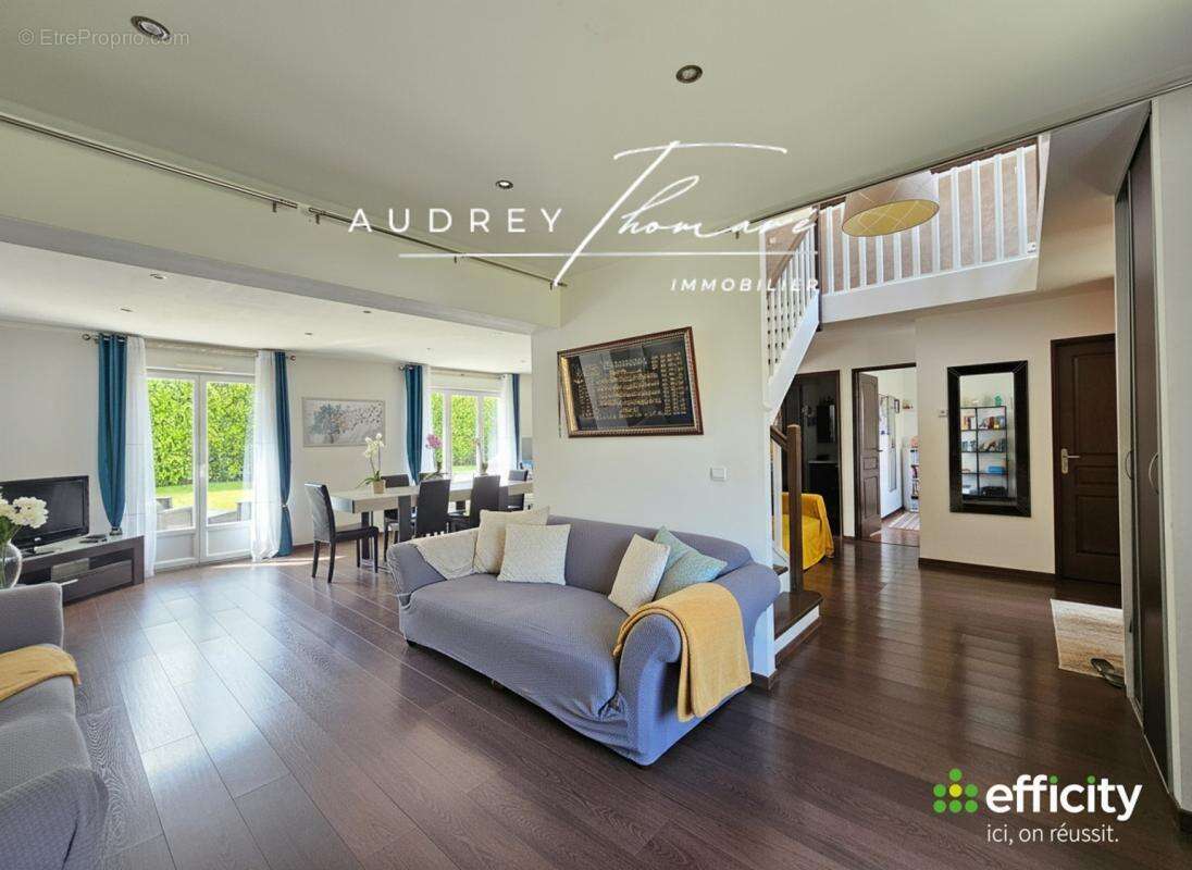 Maison 160 m² à Dammartin-En-Goele  - photo 2