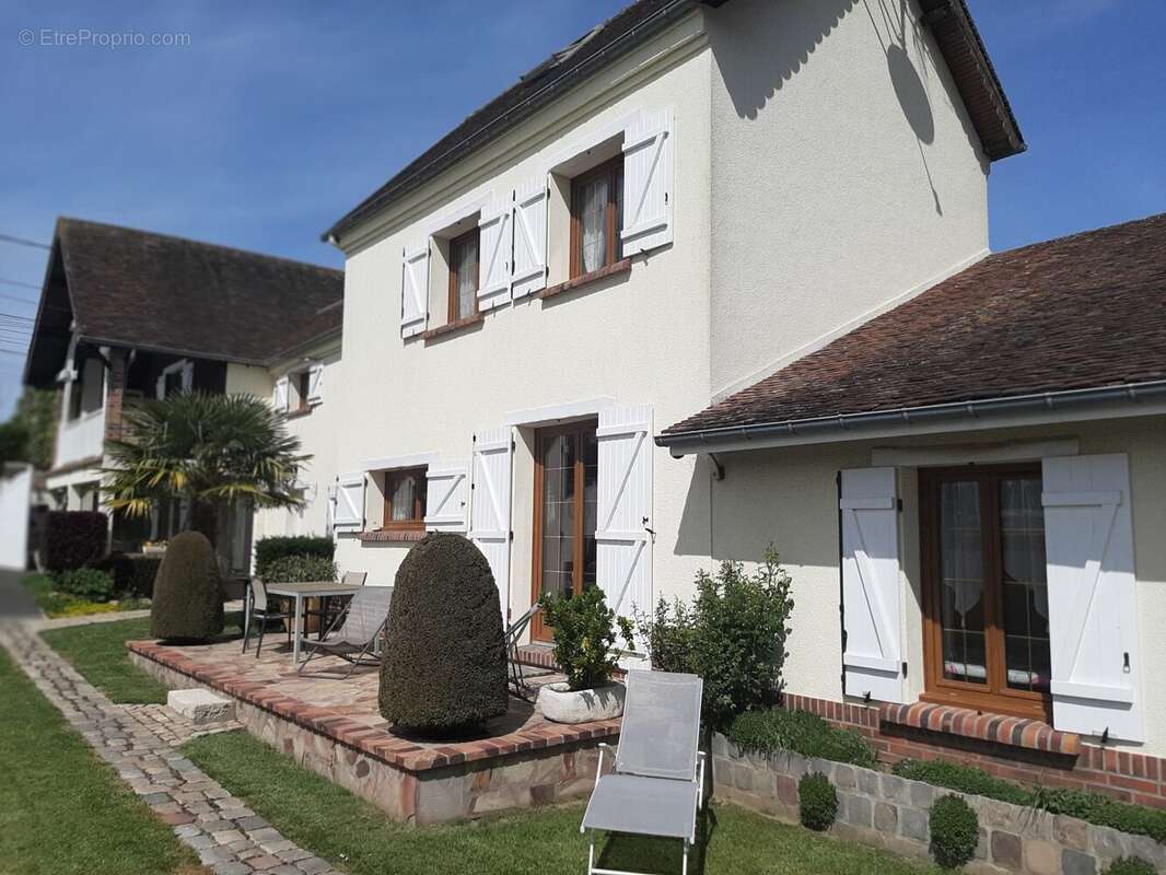 Maison à BEAUVAIS