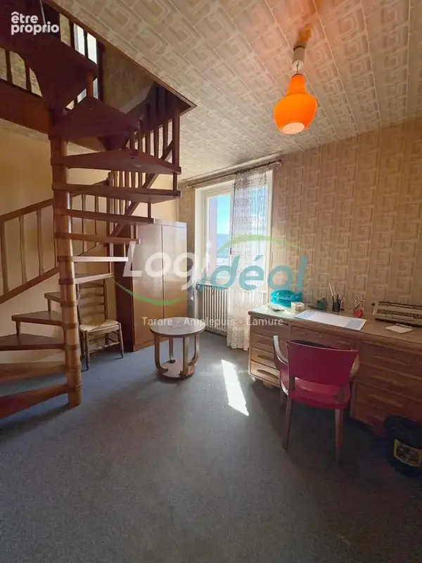 Maison à rénover située à Poule-les-Echarmeaux - photo 10