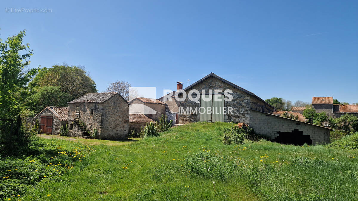 Maison à VIALA-DU-PAS-DE-JAUX