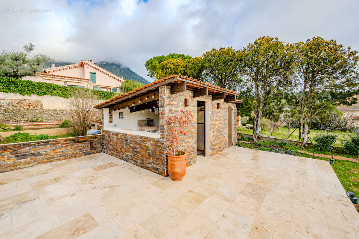 Maison à LA VALETTE-DU-VAR