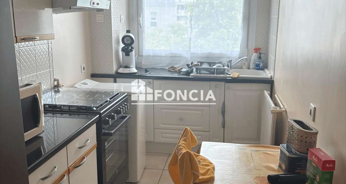 Appartement à FRESNES