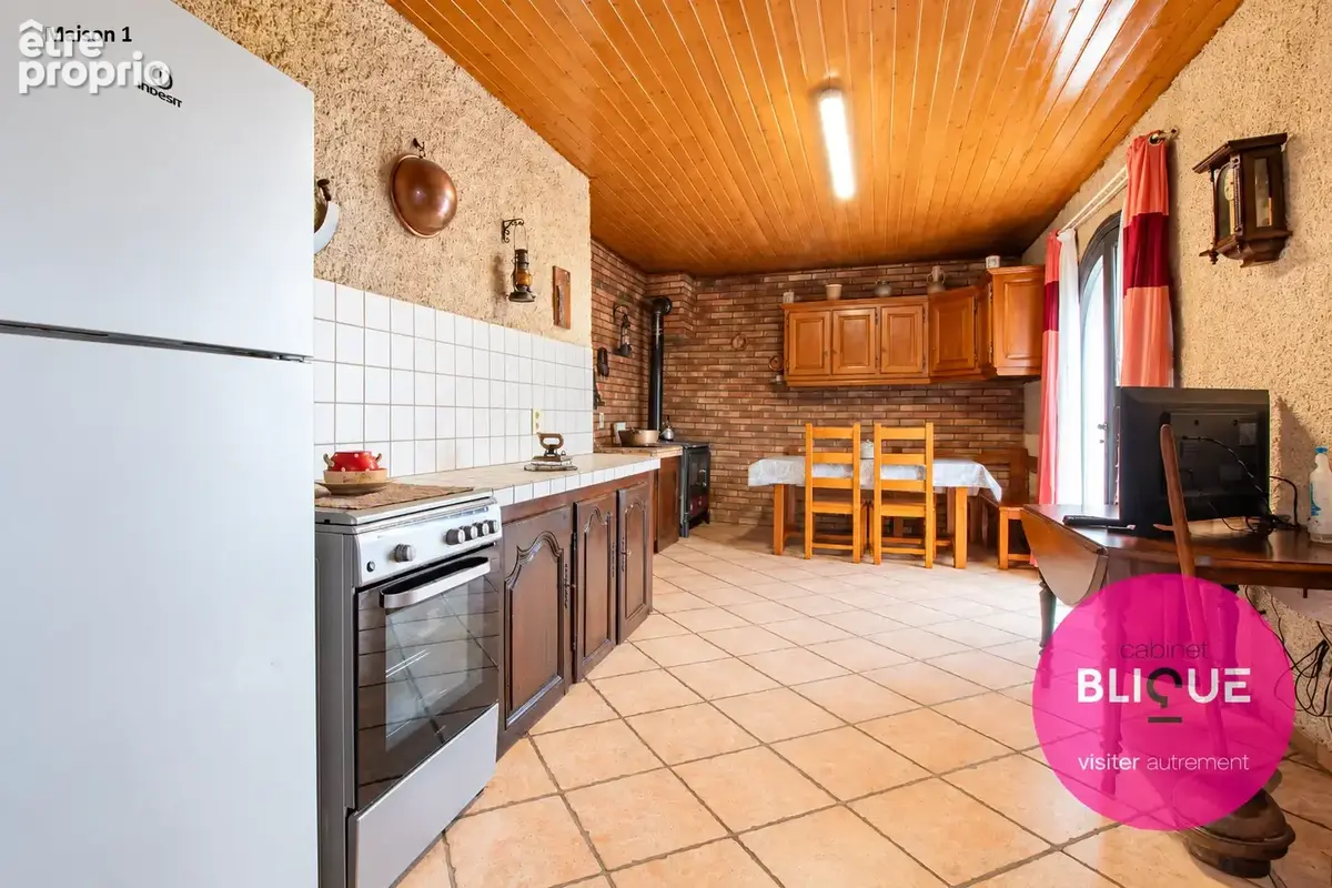 Deux maisons, 8 405 m2 et un champ des possibles - photo 3