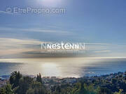 Terrain à VALLAURIS