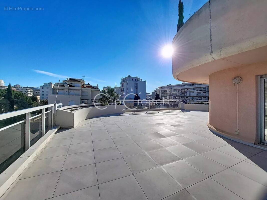 Appartement à CANNES