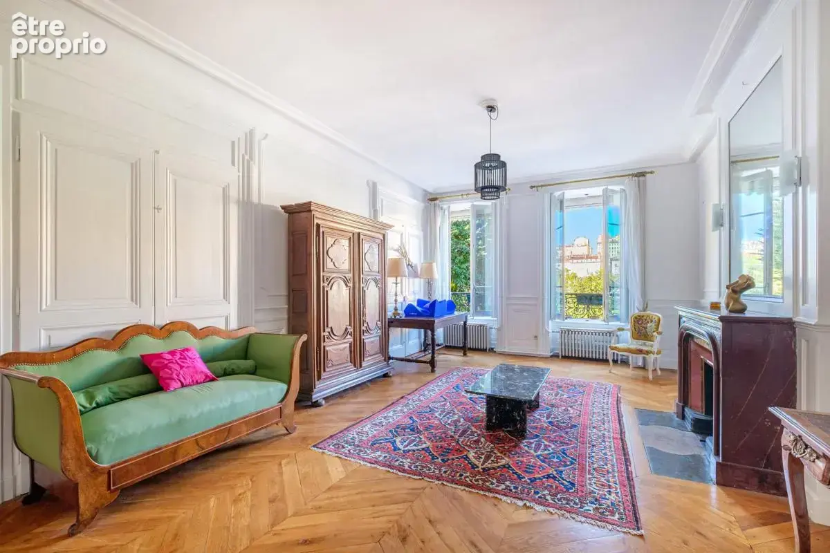 Vente appartement élégant du XIX ème siècle vue sur le Rhône - photo 2