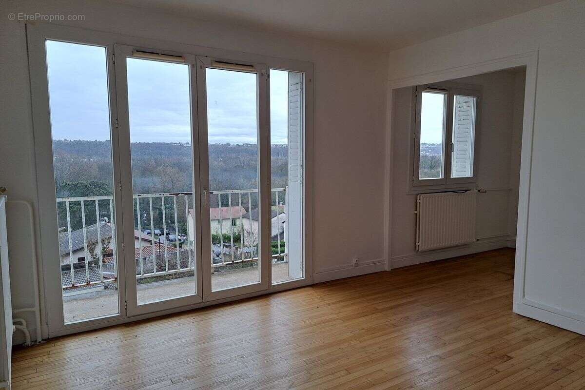 Appartement à VERNAISON