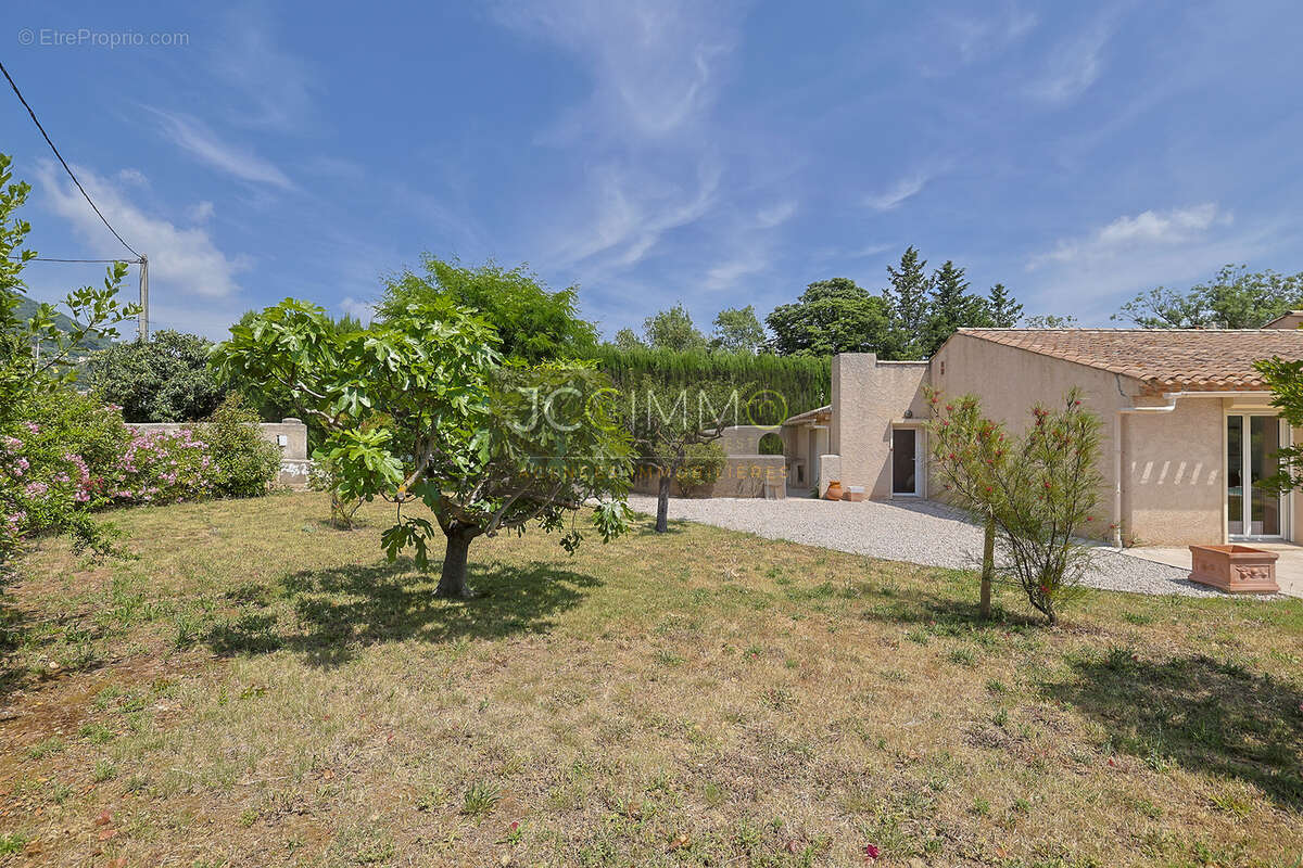 Maison à LA FARLEDE