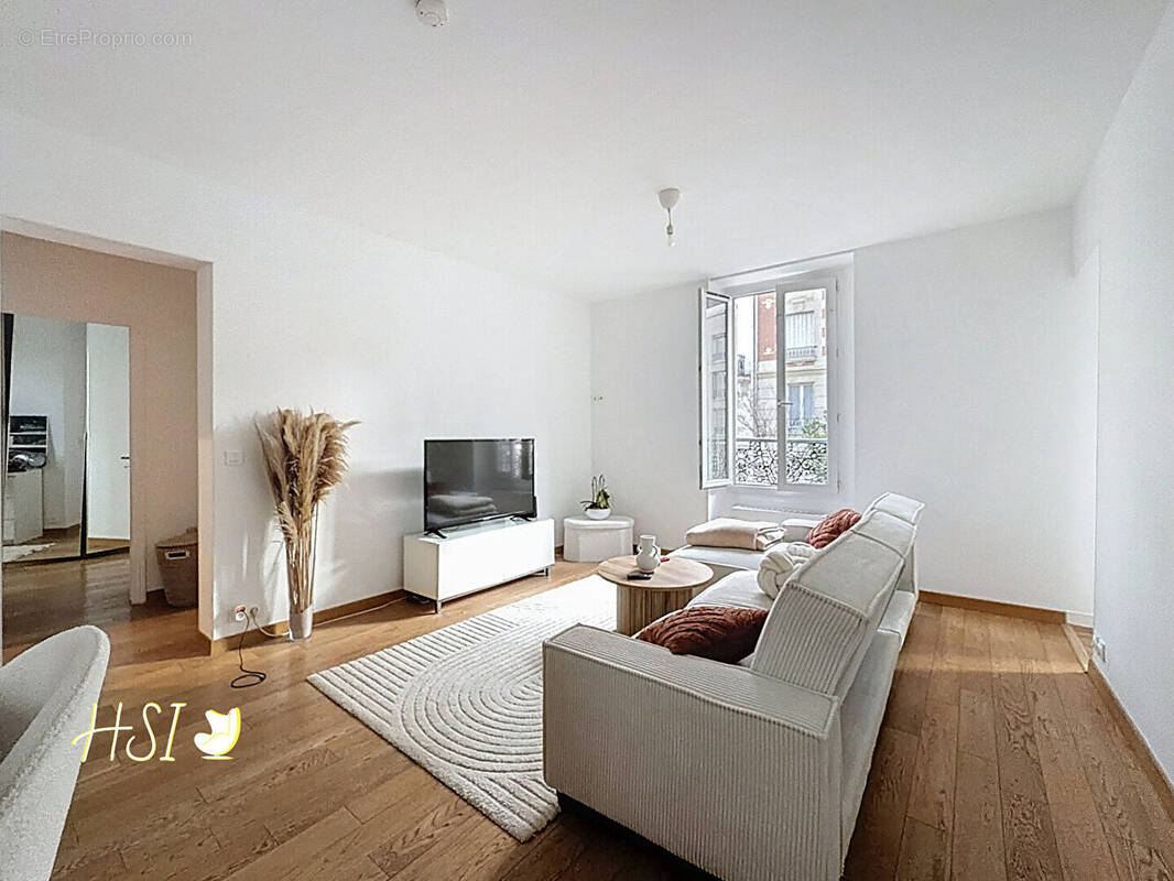 Appartement à LA GARENNE-COLOMBES