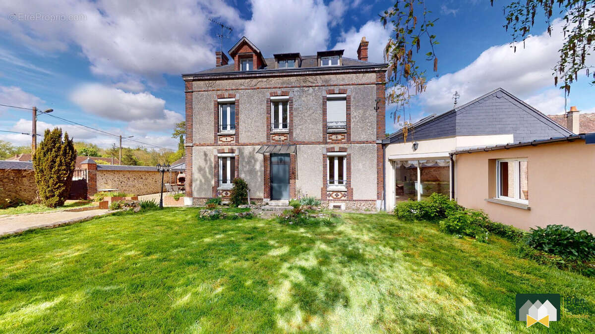 Maison à BAILLEAU-ARMENONVILLE