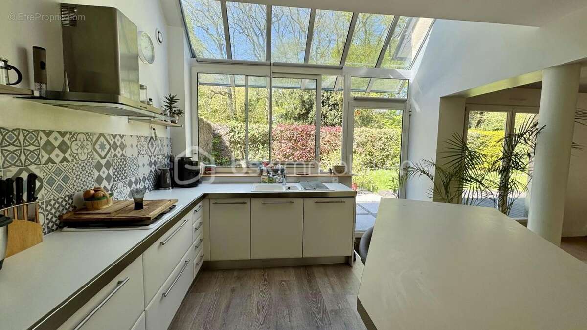 Très belle maison contemporaine familiale - 8 pièces - 175m2 - avec jardin – PACÉ - photo 10
