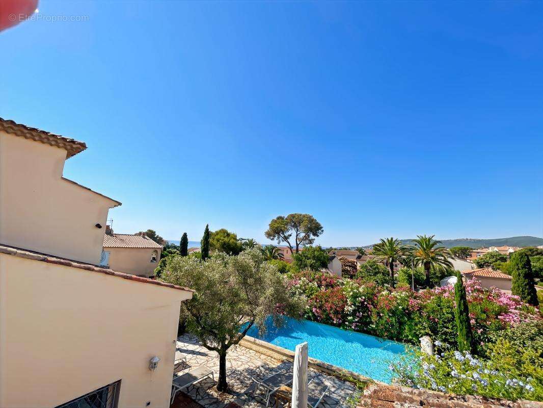 Maison À Vendre 175 m² environ - photo 6