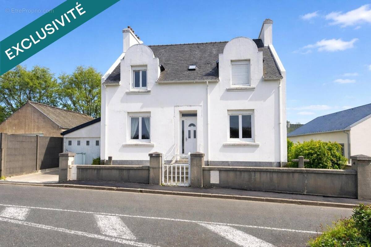 Photo 1 - Maison à LANDIVISIAU