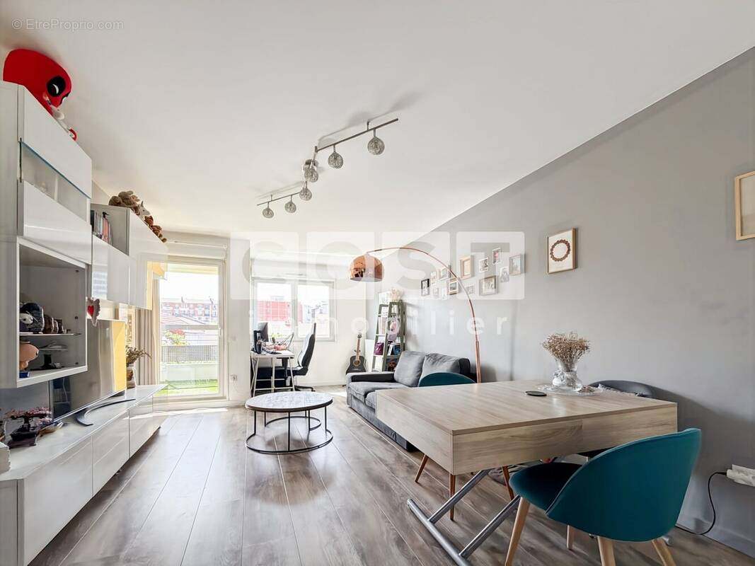 Appartement à ASNIERES-SUR-SEINE