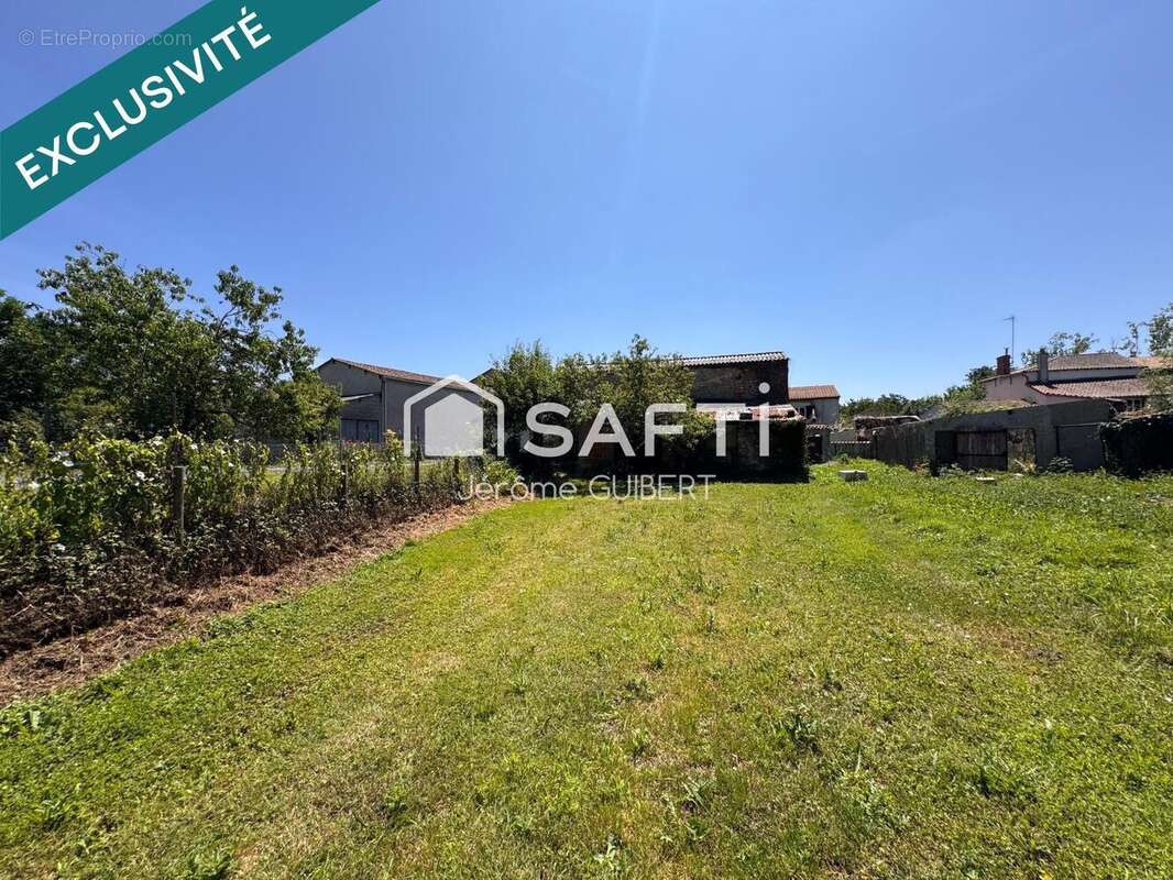 Photo 2 - Maison à CERNUSSON