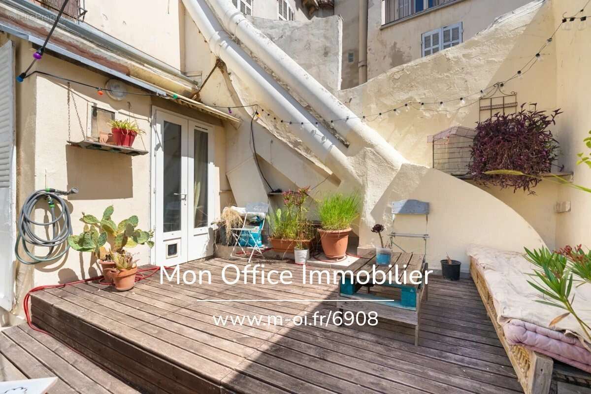 Référence : 6908-RVF - Appartement T5 avec terrasse - Secteur Noailles - photo 10