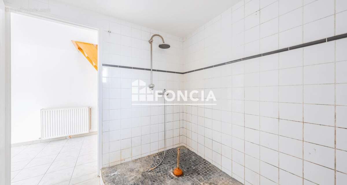 Maison à VILLEGOUGE