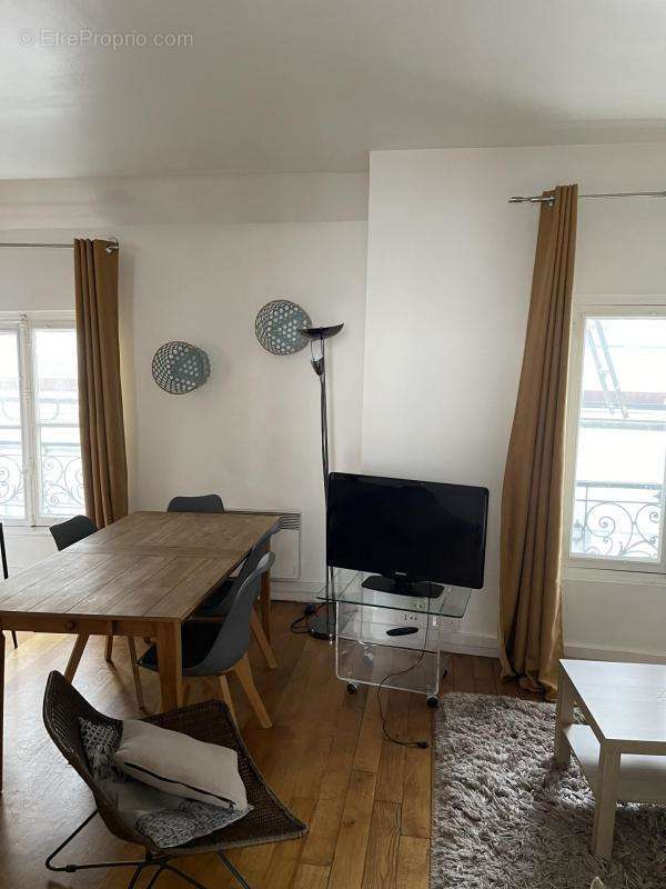Appartement à PARIS-4E