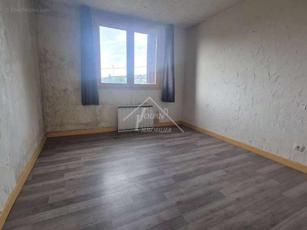 Maison à SAINT-ELOY-LES-MINES