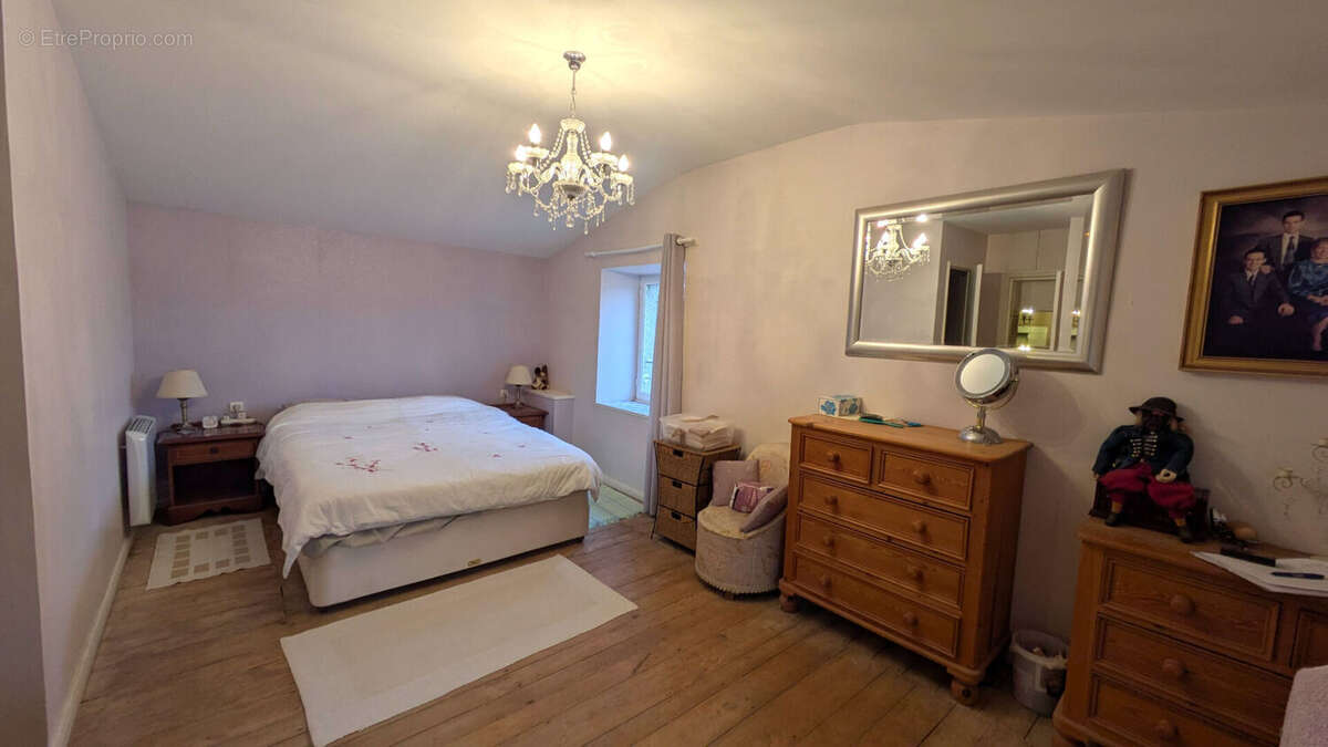 Maison à USSON-DU-POITOU