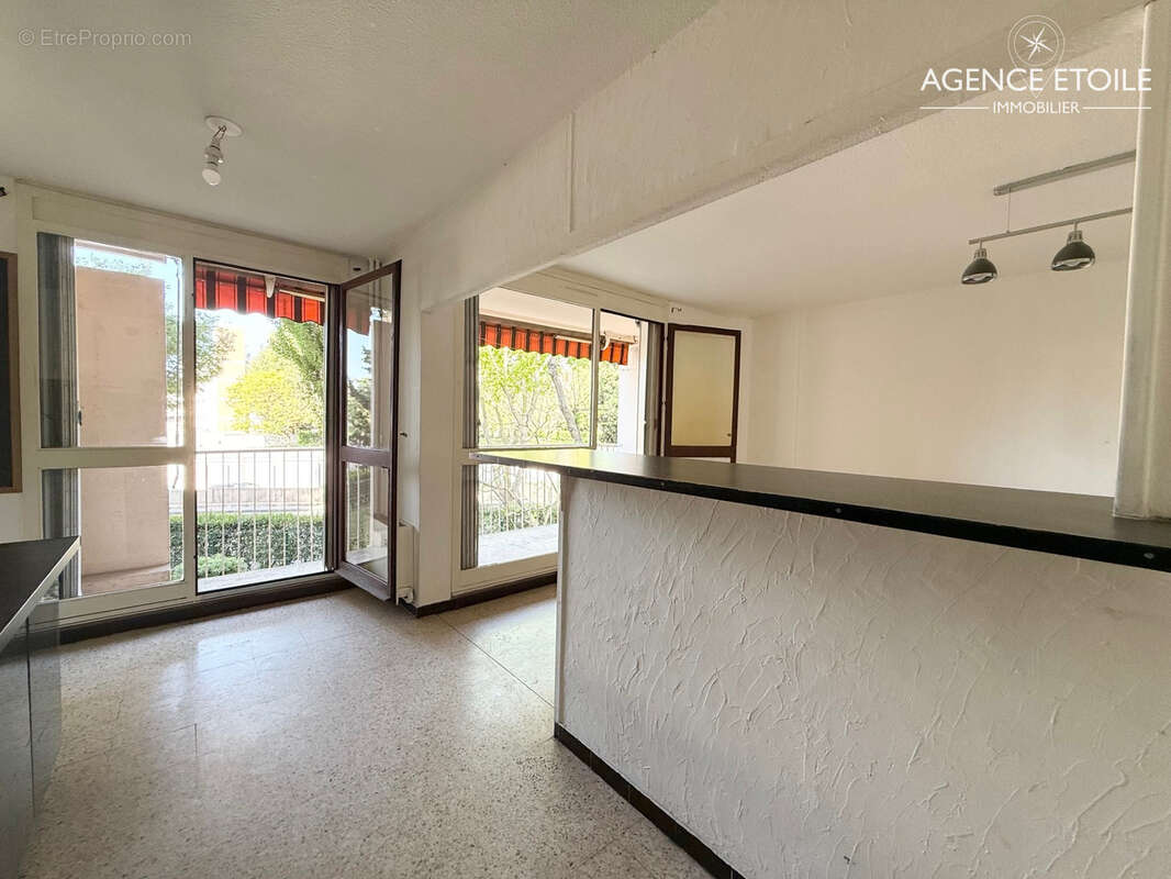 Appartement à MARSEILLE-12E