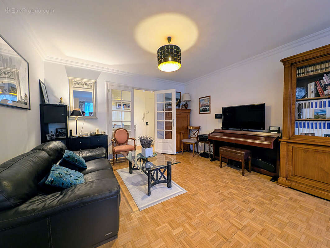 Appartement à MAISONS-LAFFITTE