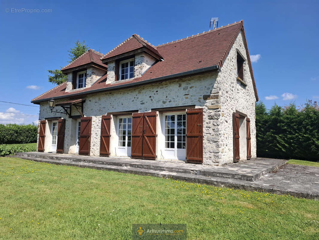 Maison à LA FERTE-GAUCHER
