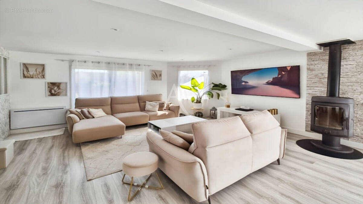 Maison à SOTTEVILLE-SOUS-LE-VAL