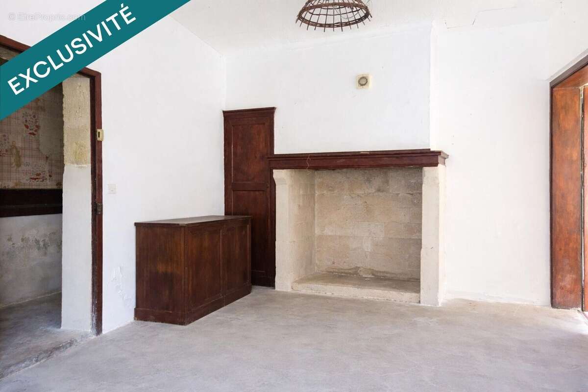 Photo 2 - Maison à GALLARGUES-LE-MONTUEUX