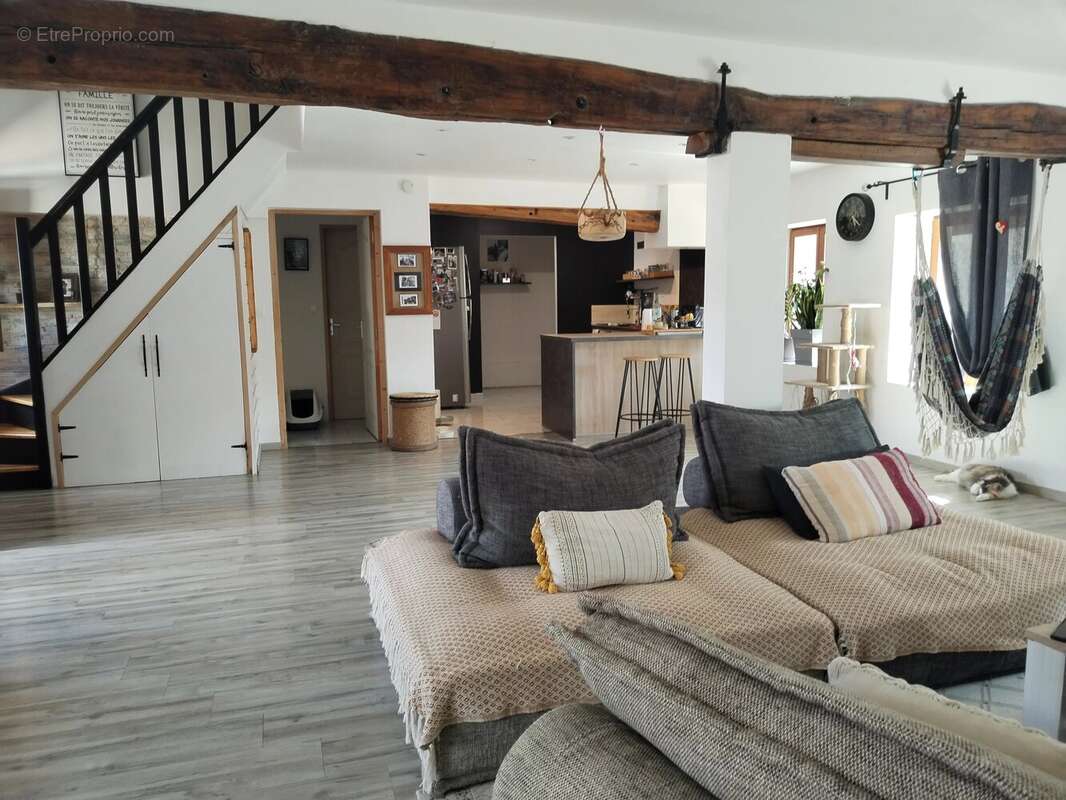 Appartement à EGREVILLE