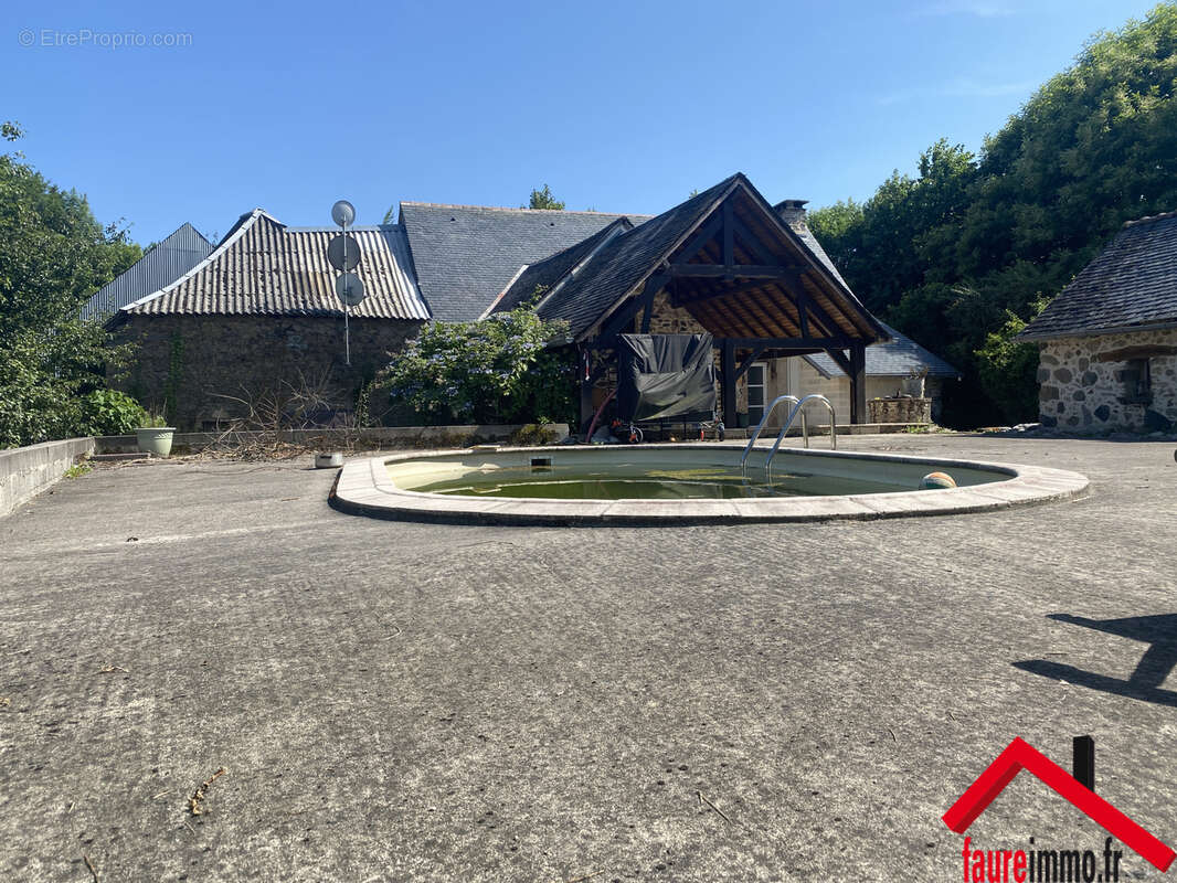 Maison à SAINTE-FEREOLE