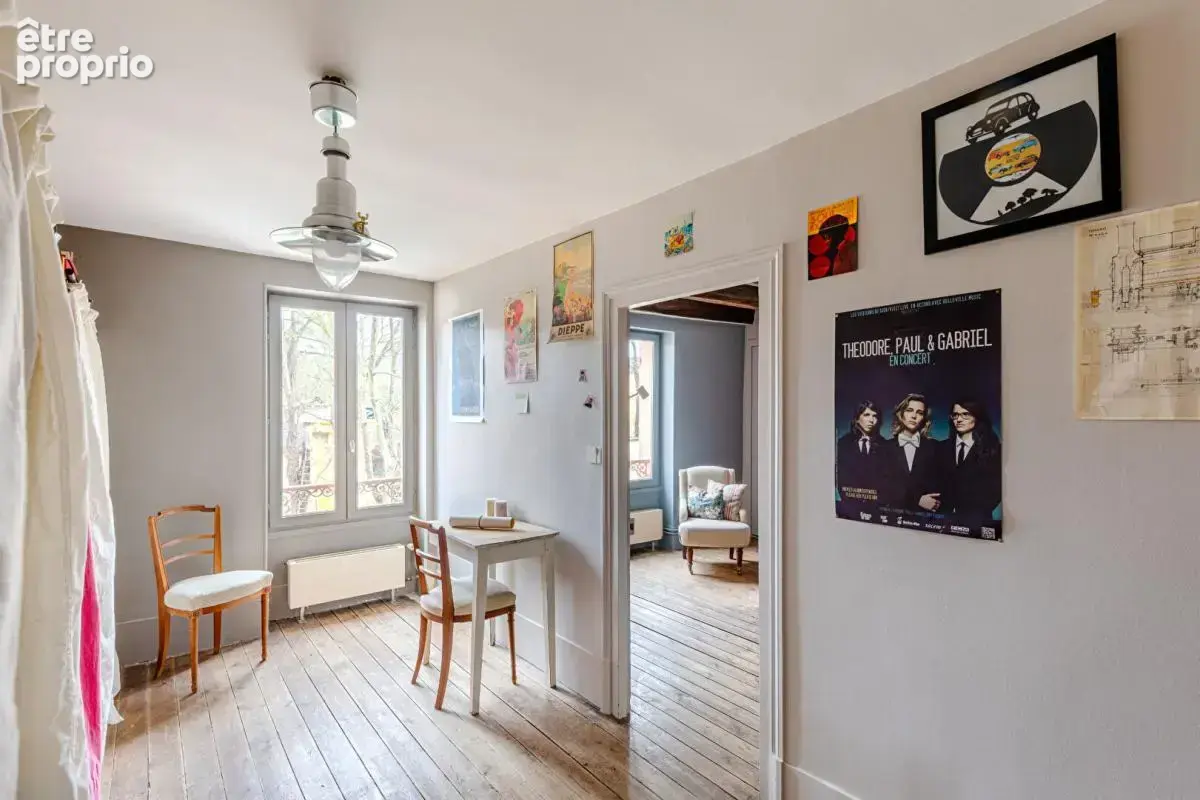 Propriété entièrement rénovée  au coeur du village - photo 15