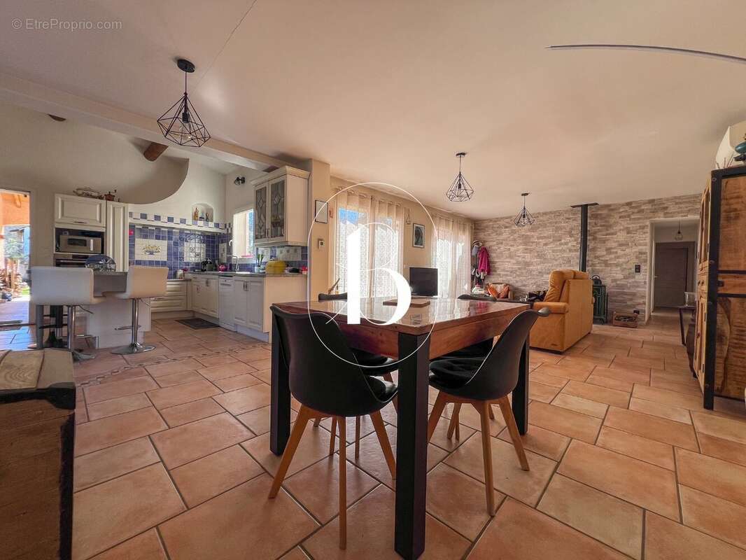 Maison à SALAZAC
