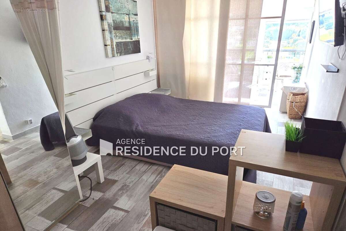 Appartement à MANDELIEU-LA-NAPOULE