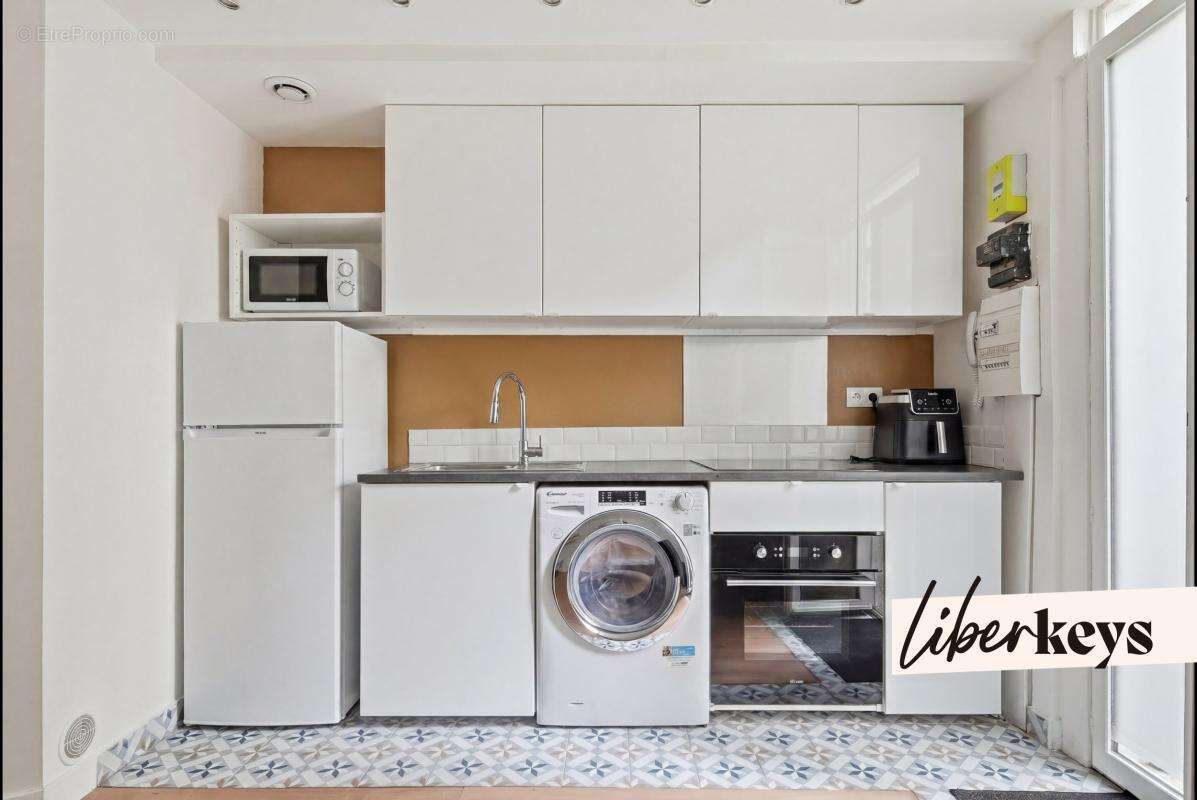 Appartement à PARIS-17E