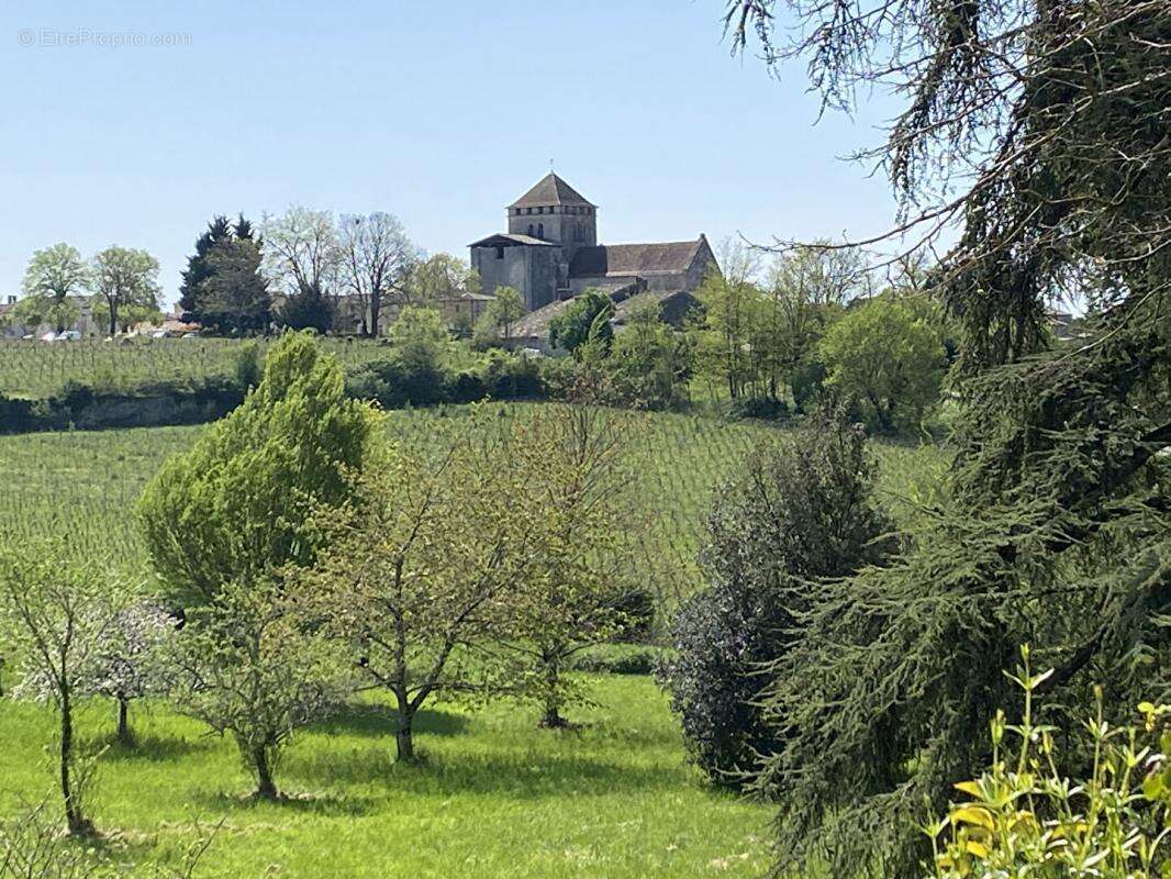 Maison à MONTAGNE
