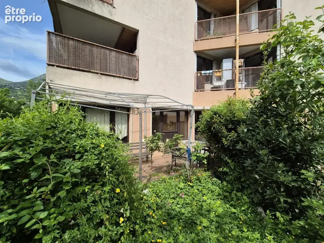 Appartement à MEYLAN