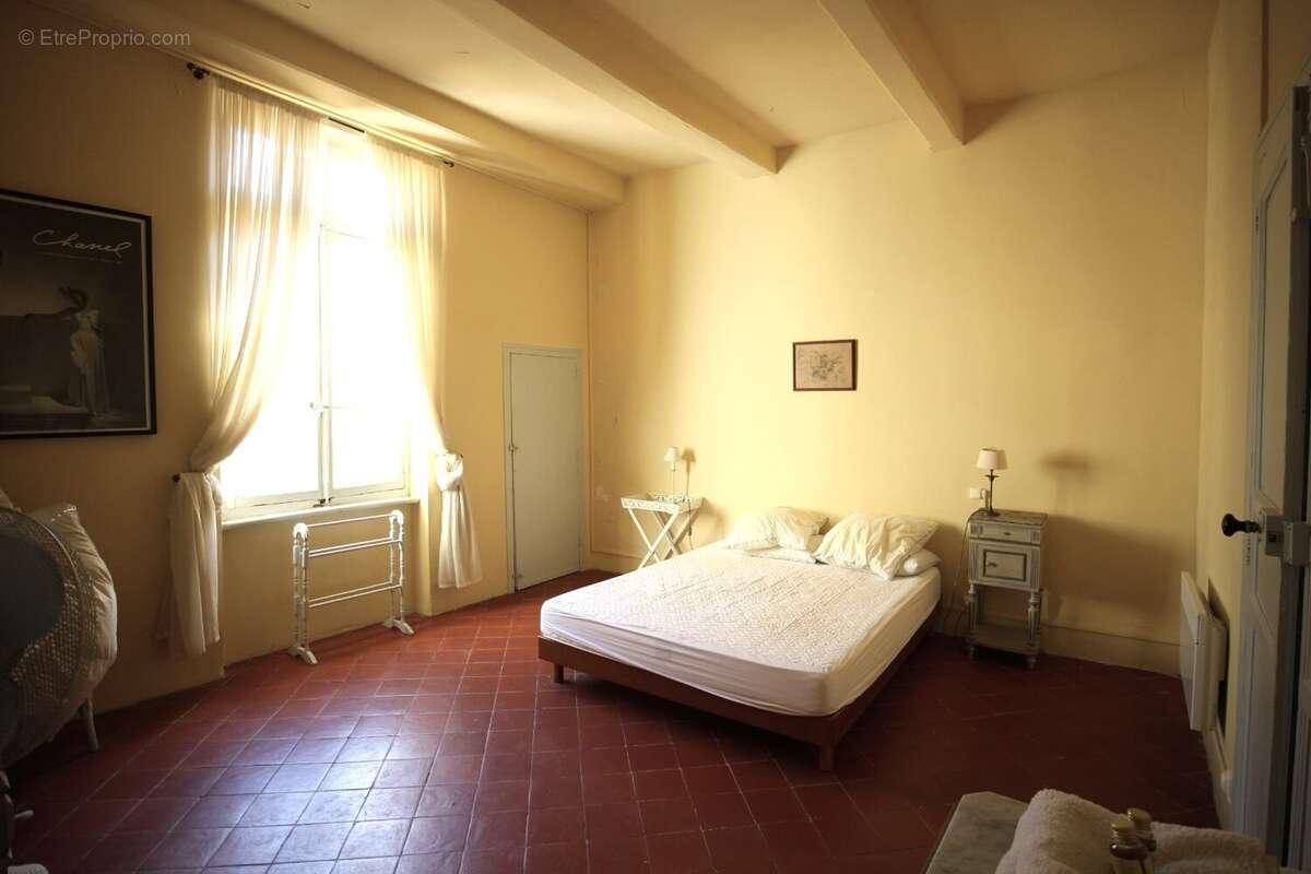 Maison à NISSAN-LEZ-ENSERUNE