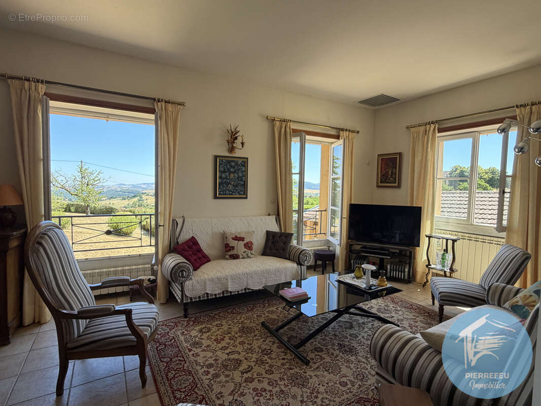 Maison en Pierres Dorées 150m2 au calme avec vue et sans vis-à-vis - SAINT VERAND - photo 3