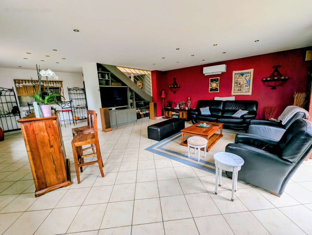 Maison à BAZAINVILLE