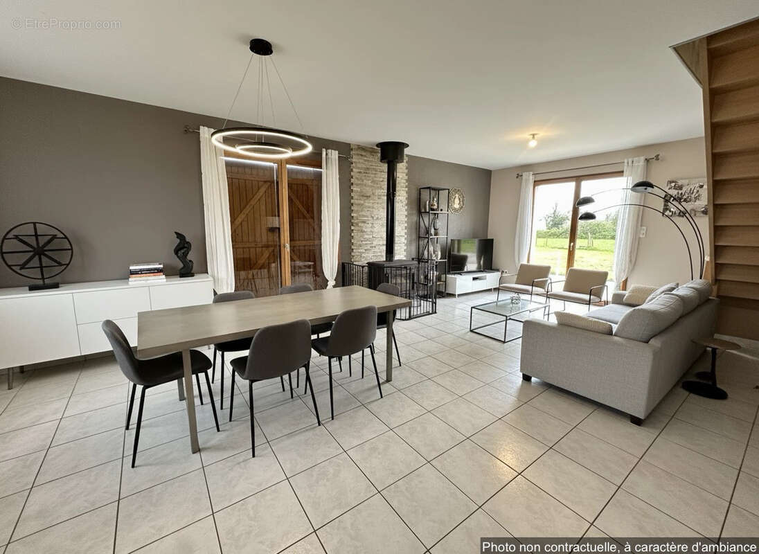 Maison à NOTRE-DAME-D'ALIERMONT