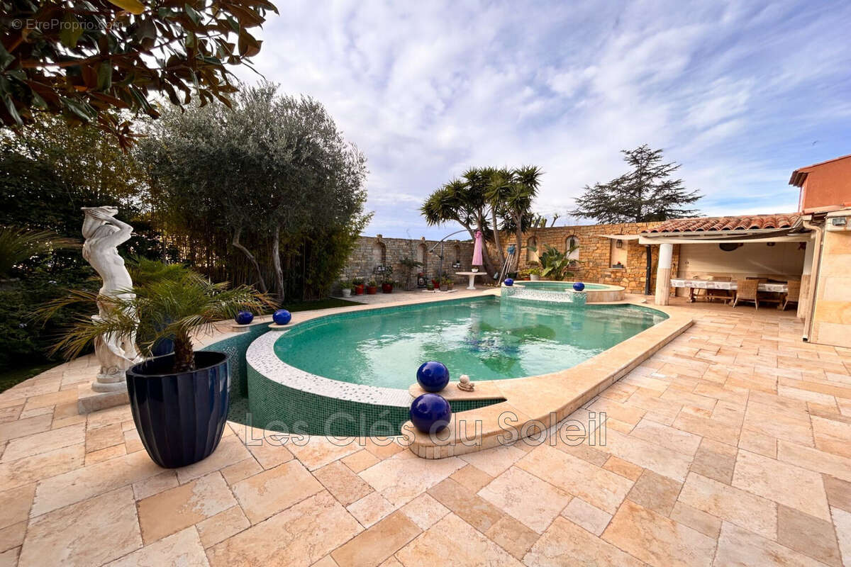 Maison à SANARY-SUR-MER