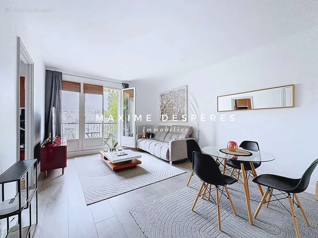 Appartement à NEUILLY-SUR-SEINE