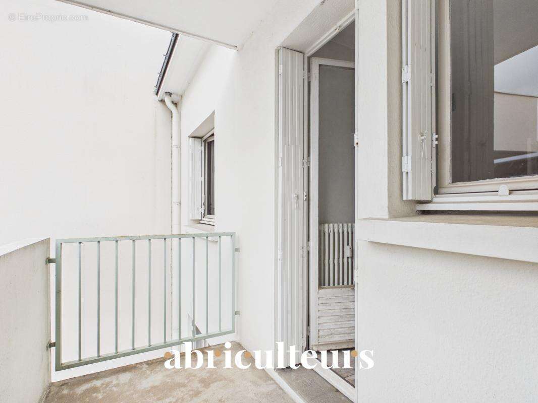 Appartement T2 avec terrasse et balcon, au cœur du quartier Salengro en vente à TOURS centre (37000) - photo 12