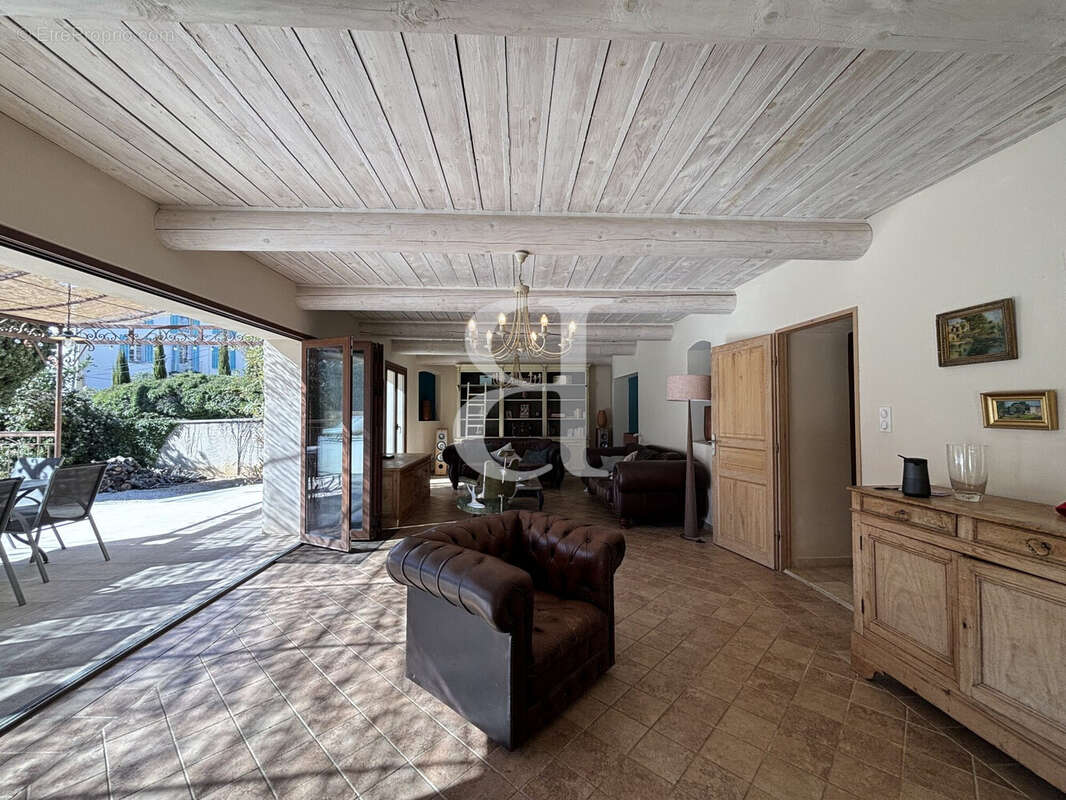 Maison à VAISON-LA-ROMAINE