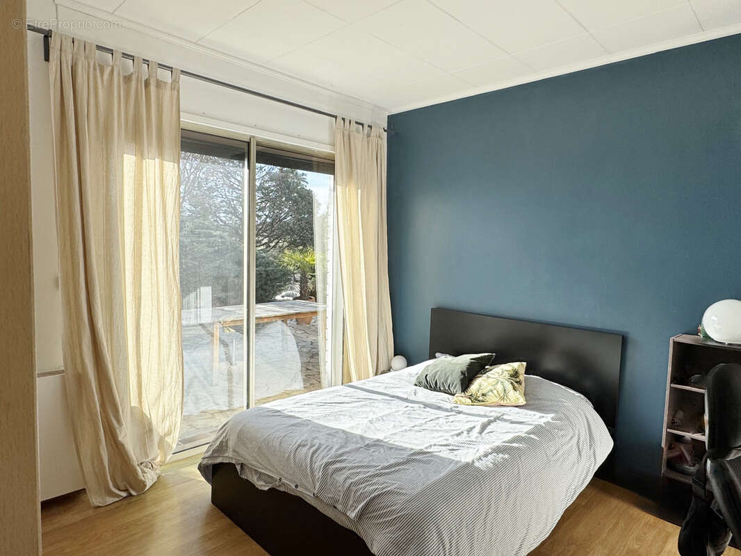 Maison à GREZIEU-LA-VARENNE