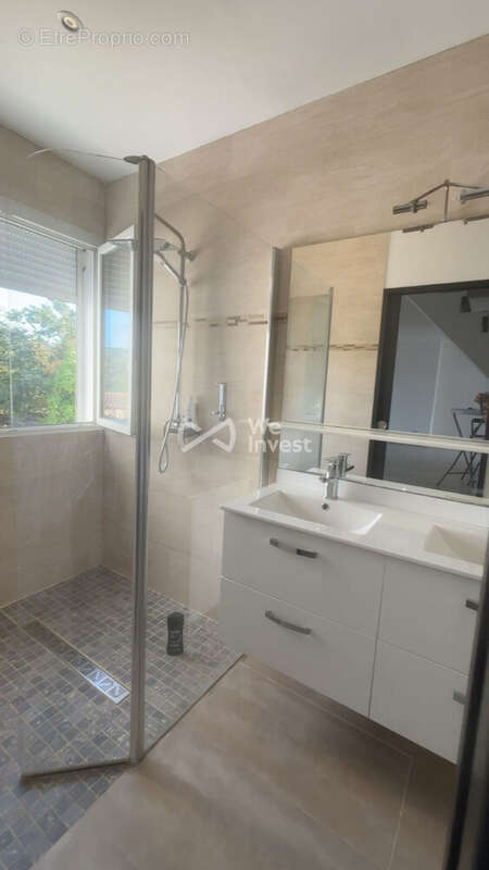 Maison 122 m² à Aubagne  - photo 9