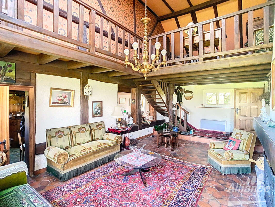 Maison à CROIX
