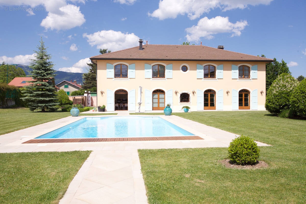 Maison à ECHENEVEX