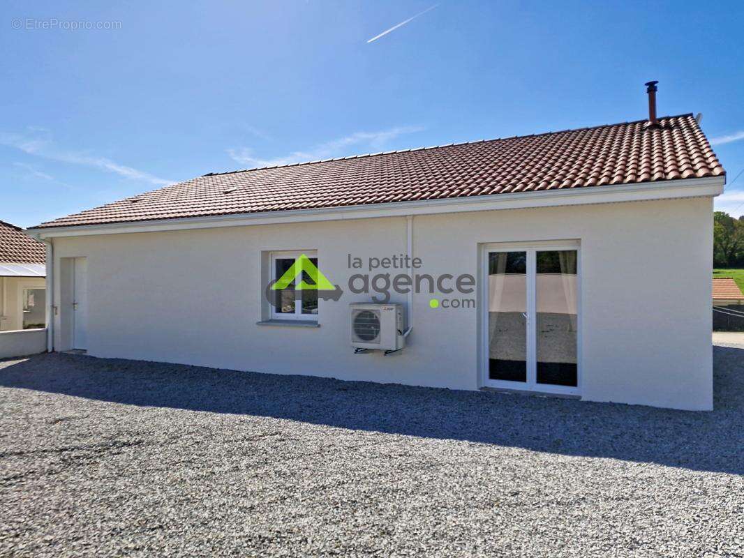 Maison à SAINTE-FEYRE